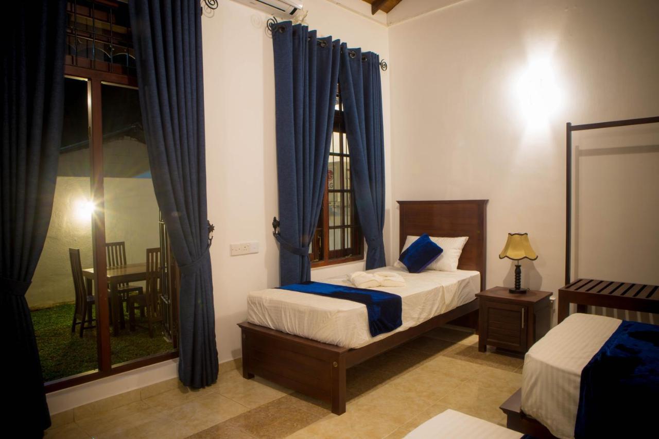 Villa 406 Seeduwa Екстер'єр фото